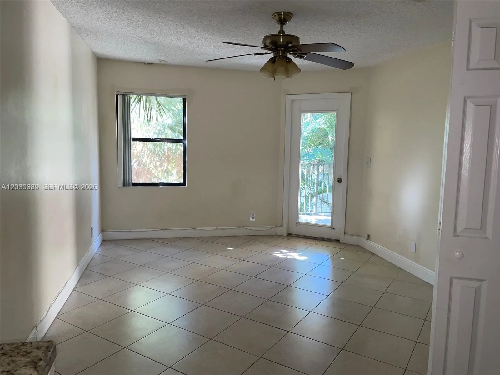 9999 Summerbreeze Dr # 915, Sunrise, FL 33322