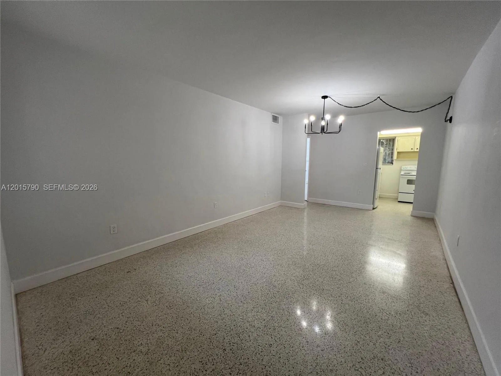 675 SW 7th Ave # 2, Miami, FL 33130 photo 2