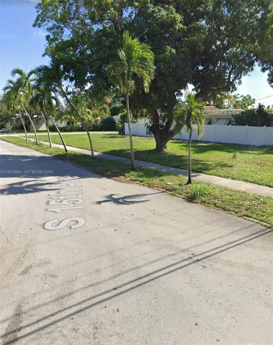 1452 Jefferson St, Hollywood, FL 33020 photo 3