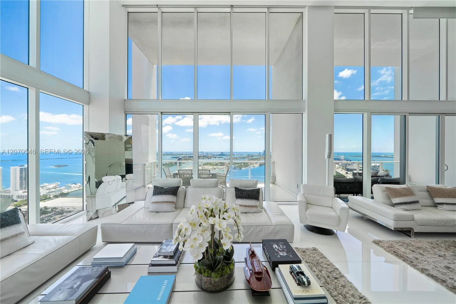 1040 Biscayne Blvd # 4403, Miami, FL 33132 photo 4