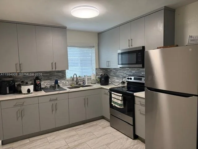 6278 W 22nd Ct # 5, Hialeah, FL 33016 photo 3