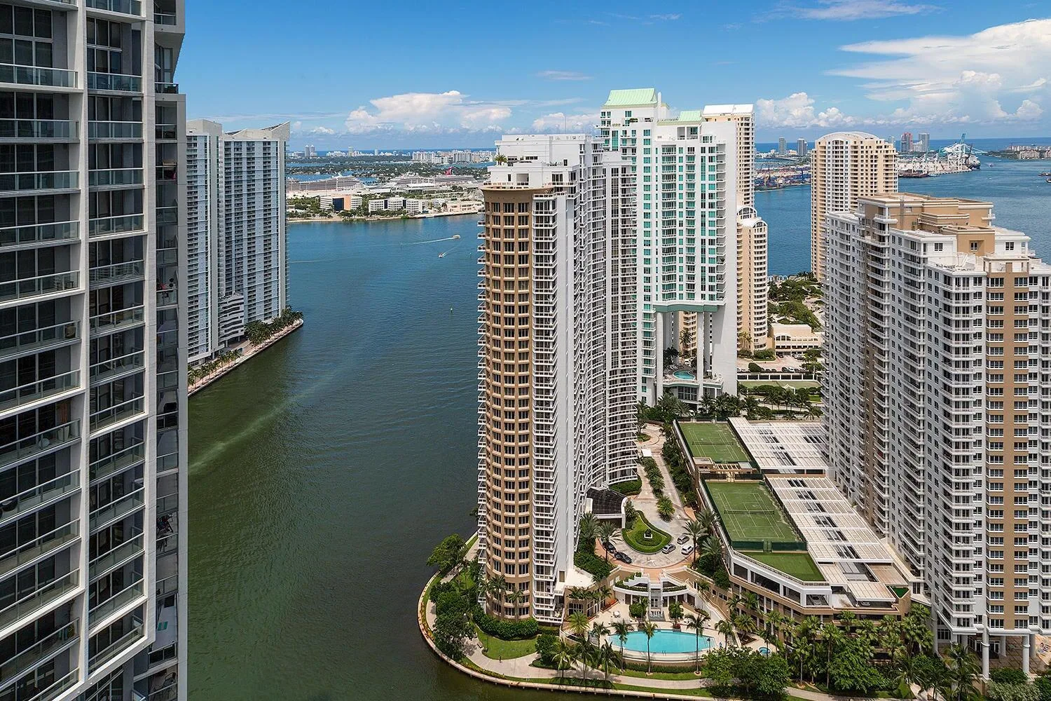495 Brickell Avenue # 4010, Miami, FL 33131