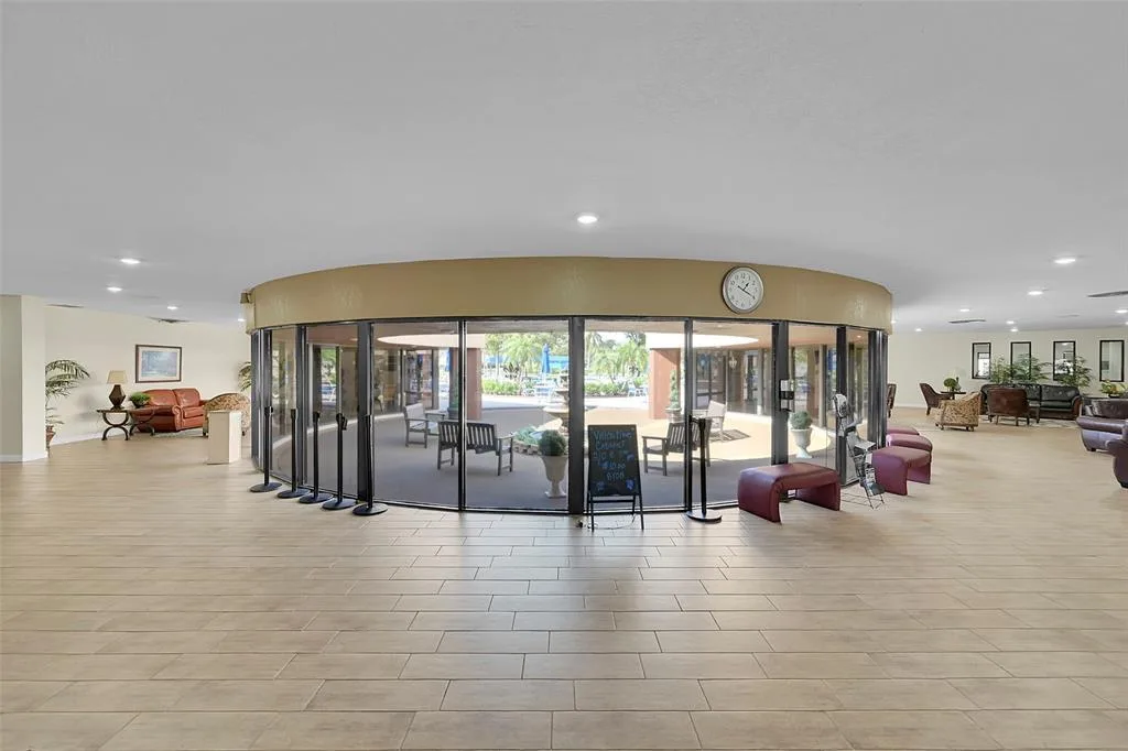 9841 SUNRISE LAKES Boulevard # 310, Sunrise, FL 33322