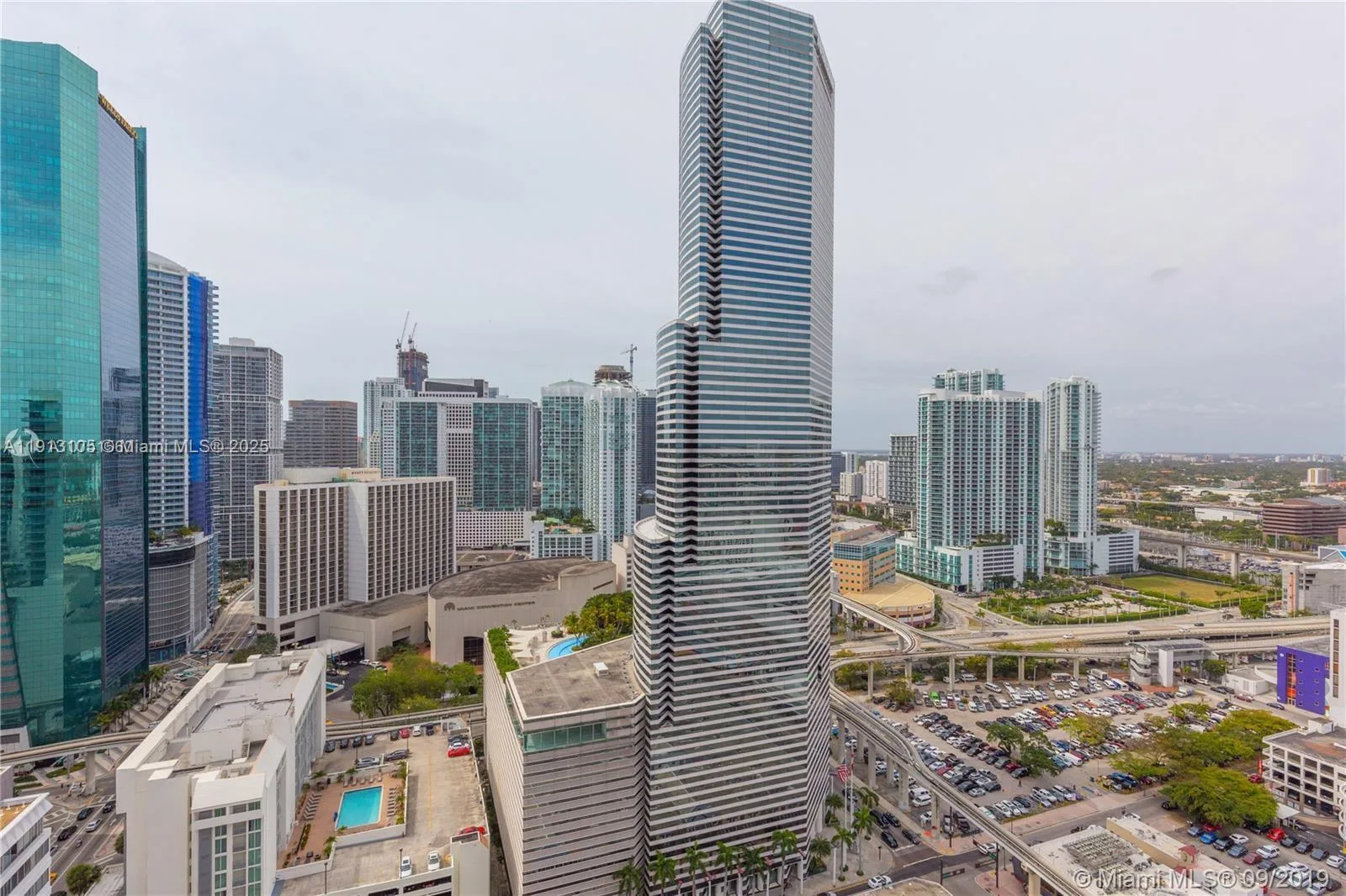 151 SE 1st St # 1611, Miami, FL 33131 photo 12