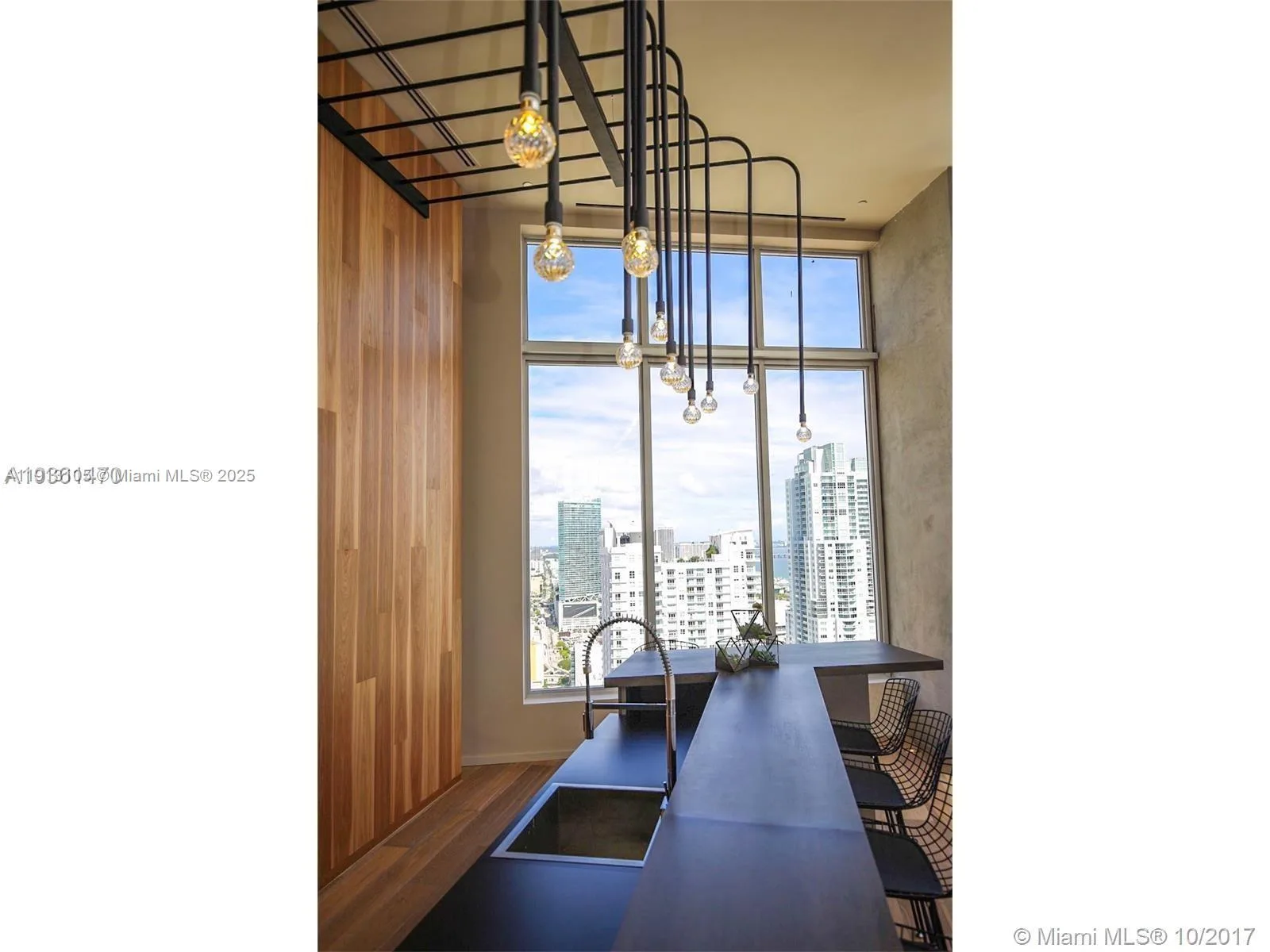 151 SE 1st St # 1611, Miami, FL 33131 photo 7