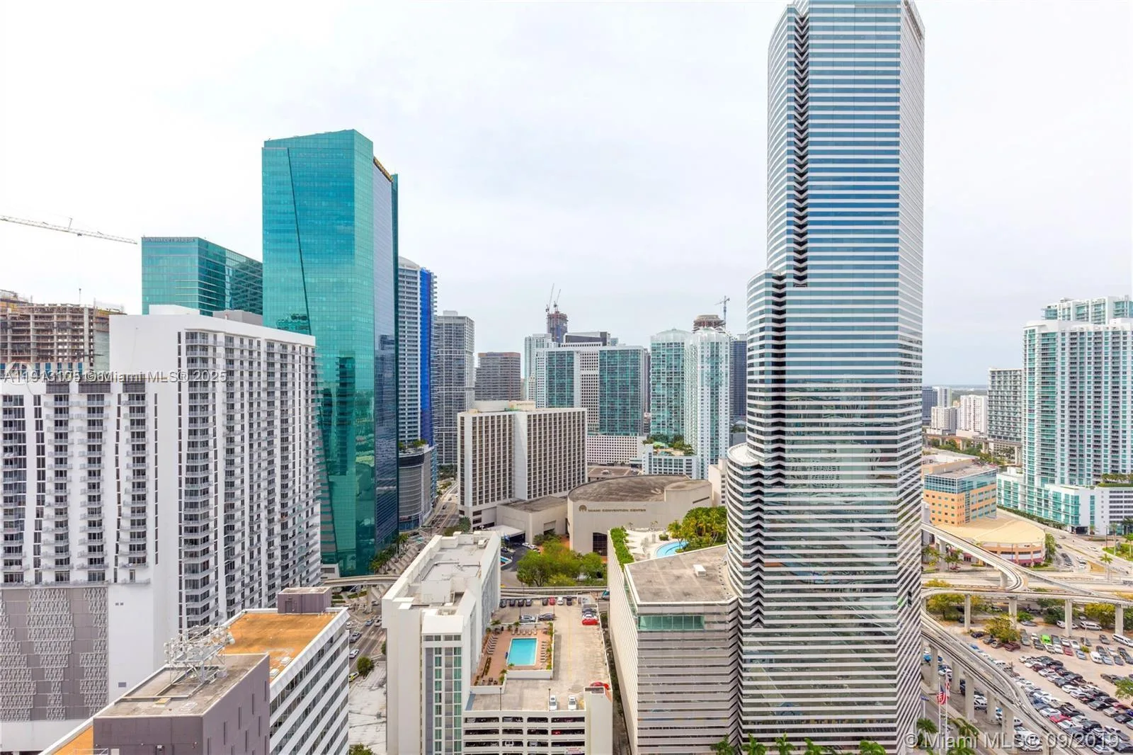 151 SE 1st St # 1611, Miami, FL 33131 photo 9
