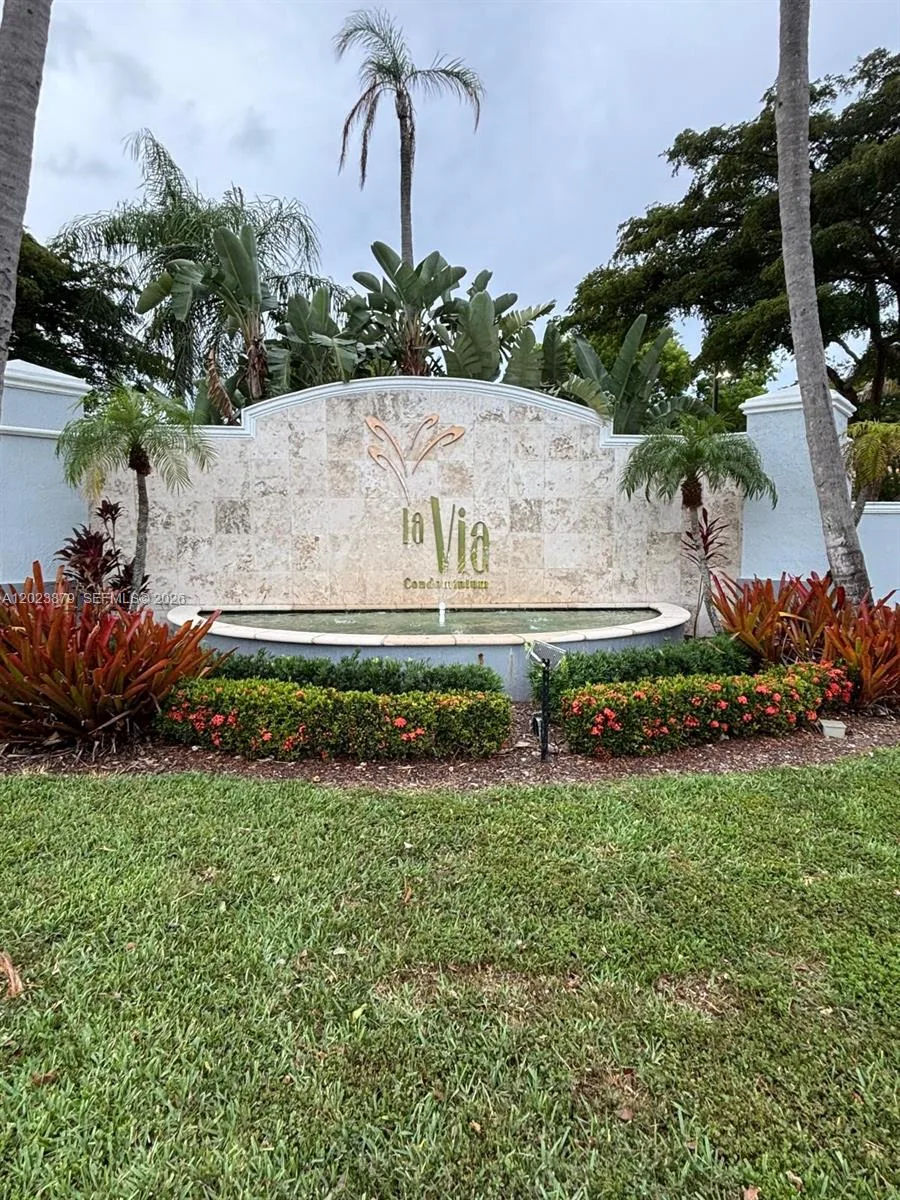150 NW 96th Ave # 9-307, Pembroke Pines, FL 33024