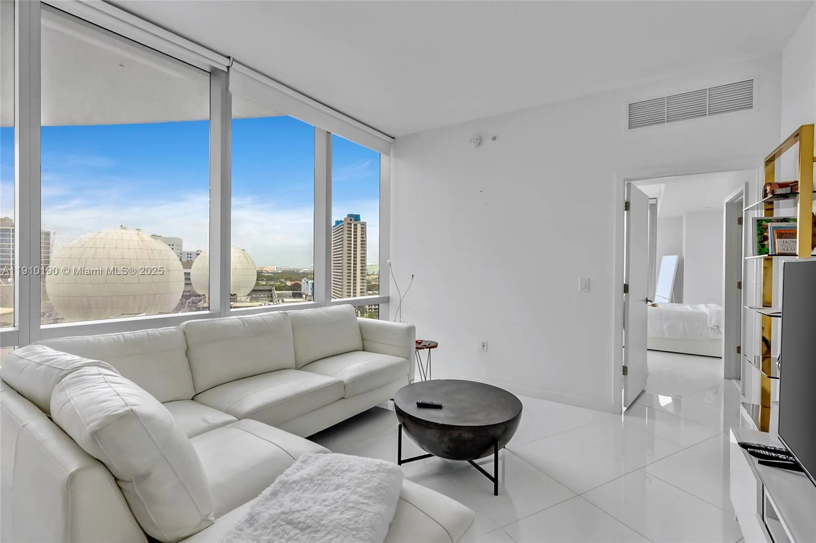 851 NE 1st Ave # 1202, Miami, FL 33132 photo 5