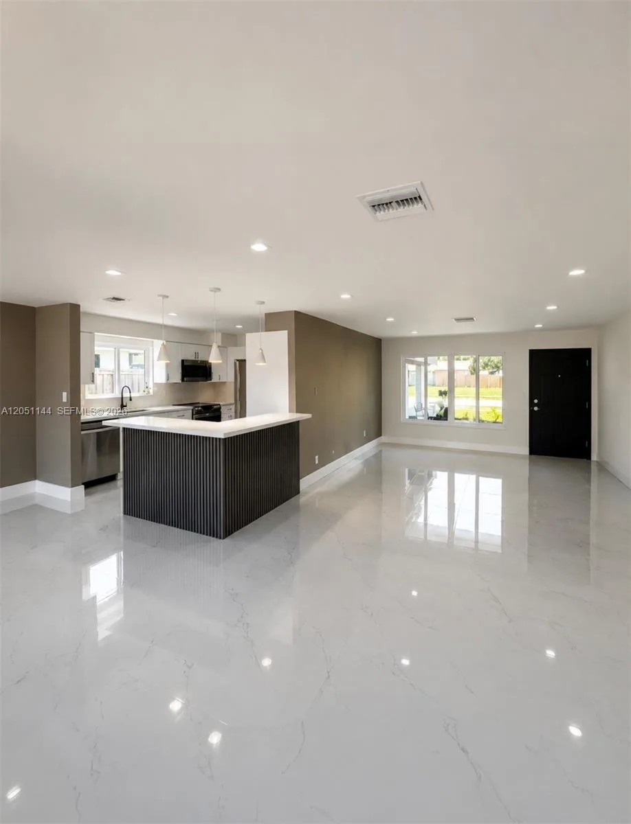 3430 SW 17th St, Fort Lauderdale, FL 33312 — zdjęcie 4