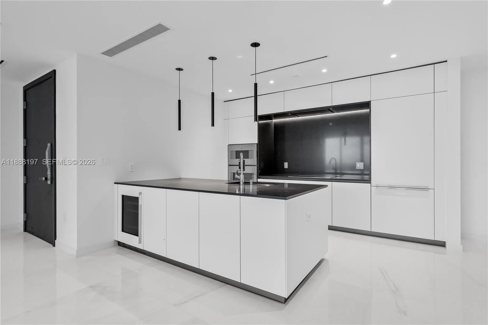 300 Biscayne Blvd Way # 1103, Miami, FL 33131 photo 5