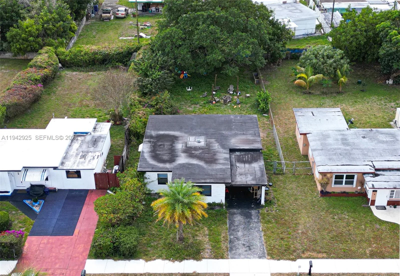 5844 Garfield St, Hollywood, FL 33021 photo 4