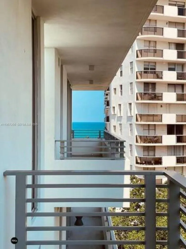 6080 Collins Avenue # PH09, Miami Beach, FL 33140 photo 10