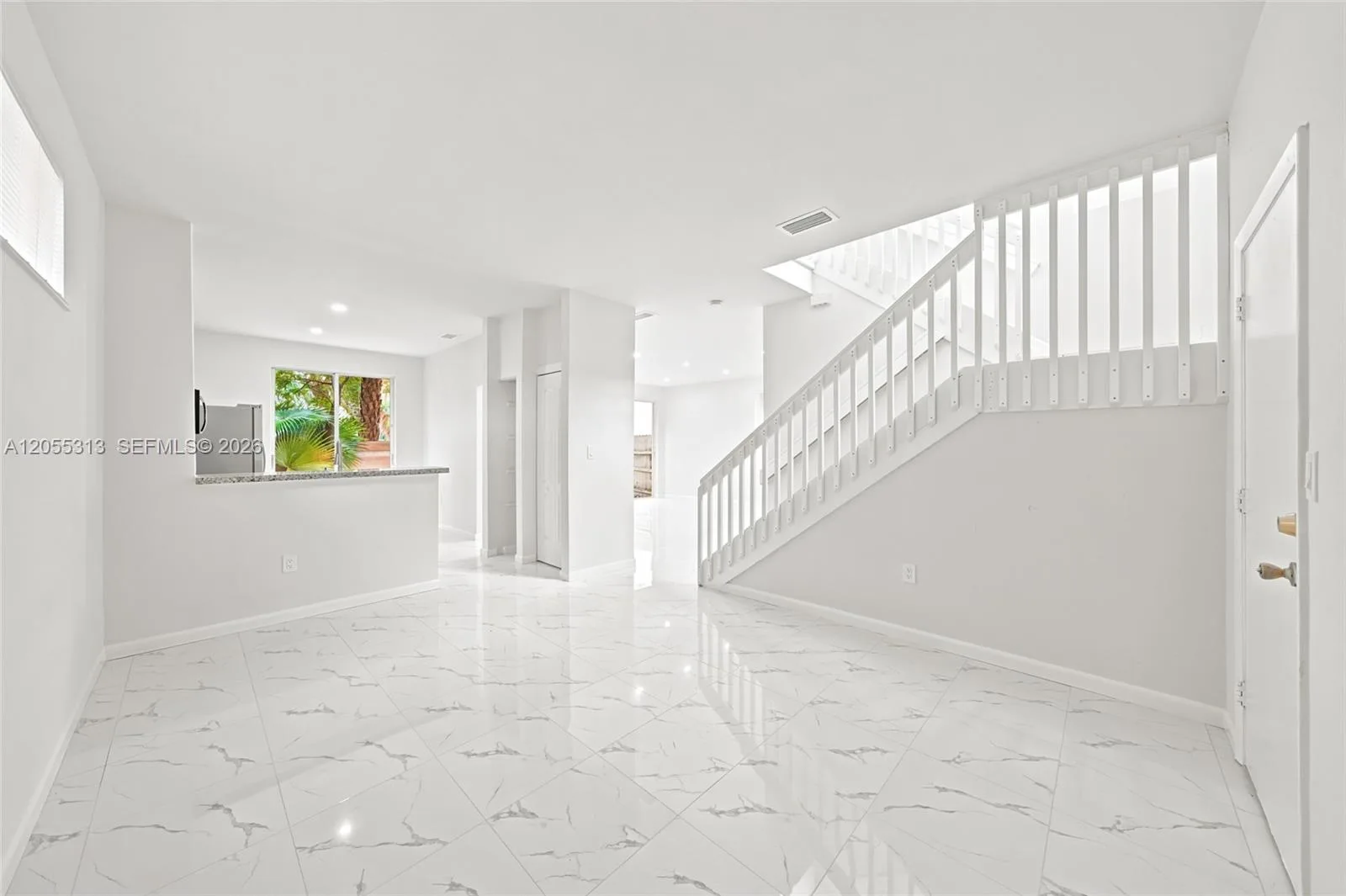 8684 NW 1st St # 0, Miami, FL 33126 photo 3