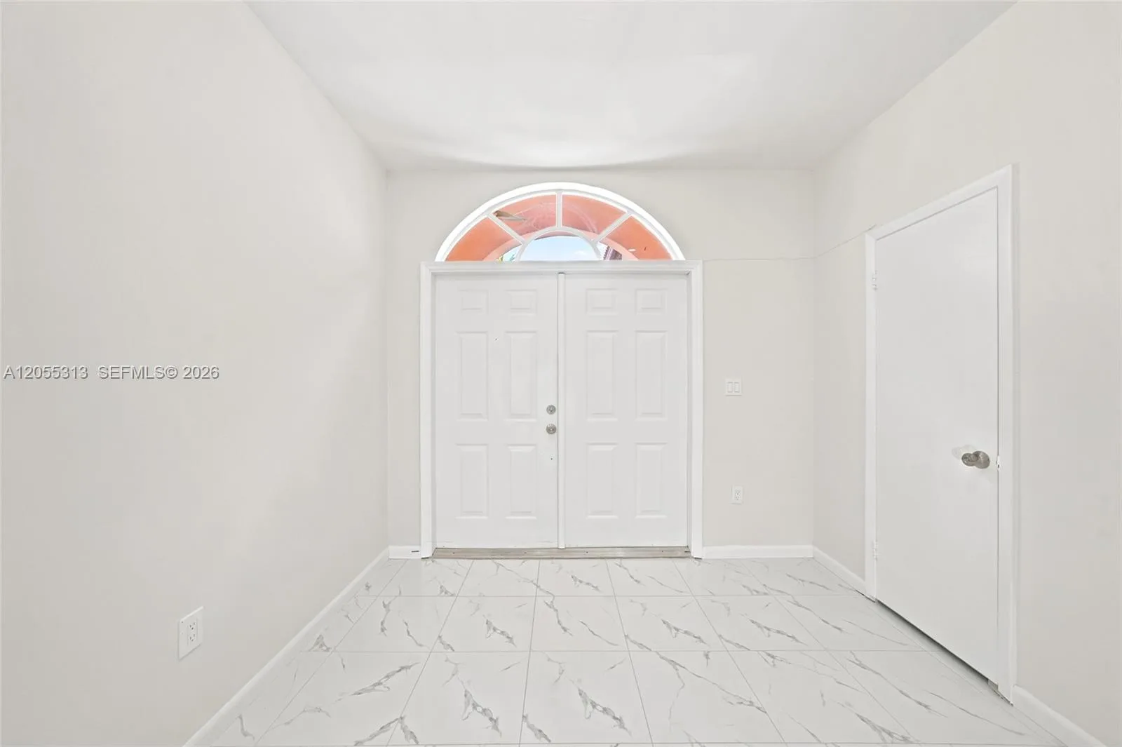 8684 NW 1st St # 0, Miami, FL 33126 photo 4