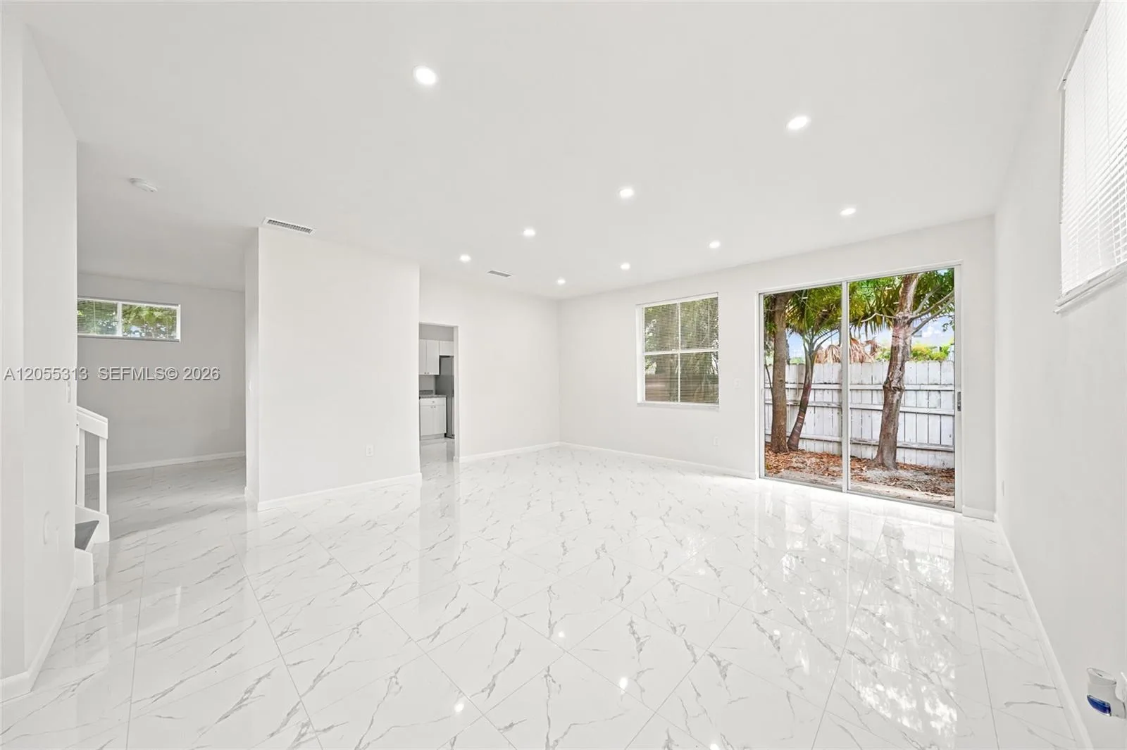 8684 NW 1st St # 0, Miami, FL 33126 photo 5