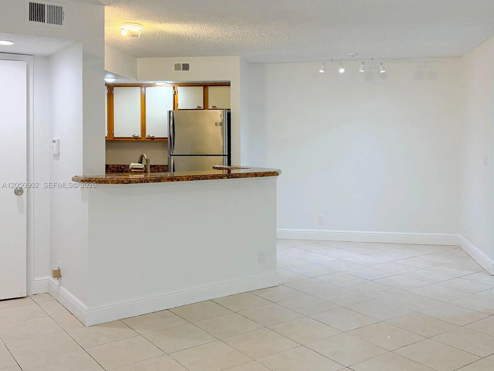 643 Vista Isles Dr # 1812, Sunrise, FL 33325
