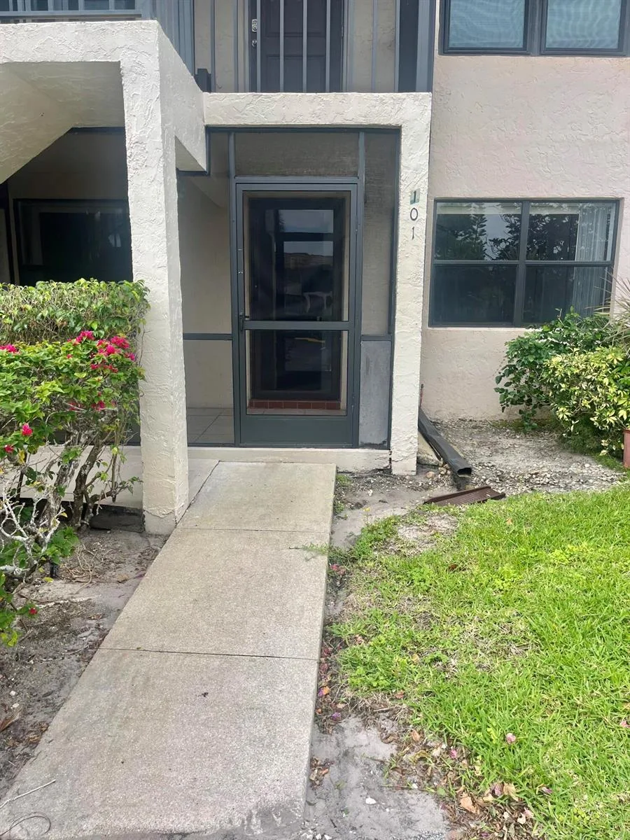 7178 Golf Colony Court # 101, Lake Worth, FL 33467