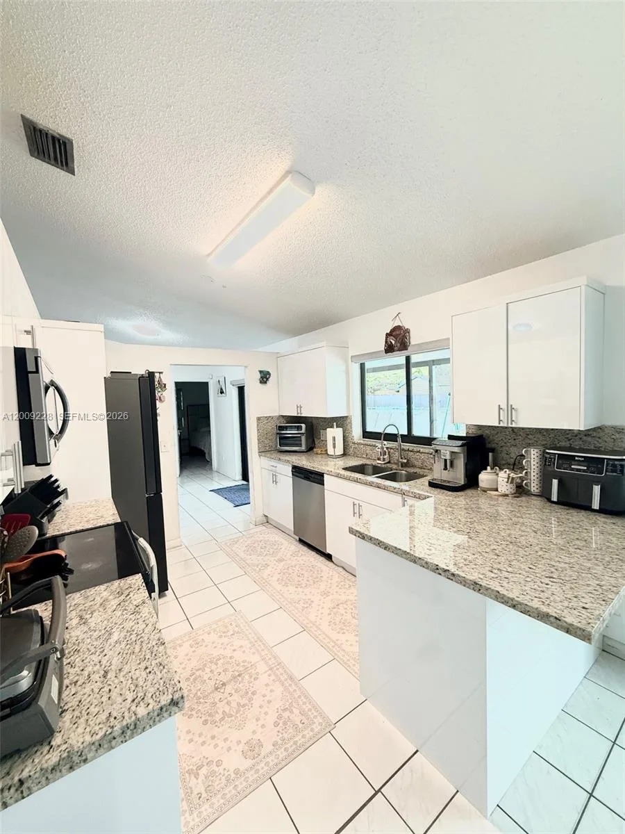 11216 SW 166th Ter, Miami, FL 33157 photo 5