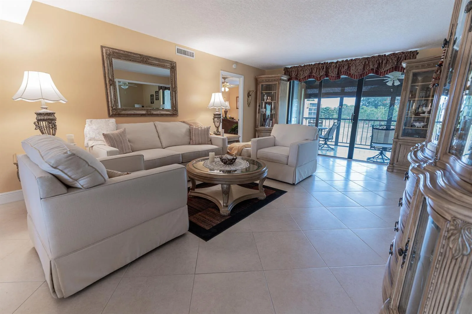 5390 Woodland Lakes Drive # 201, Palm Beach Gardens, FL 33418