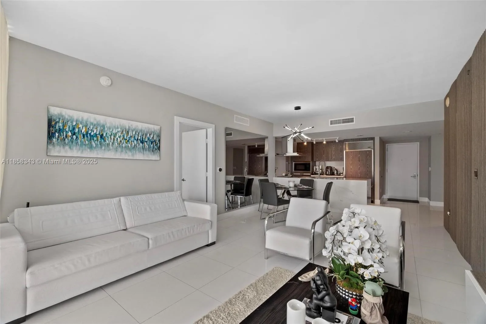 495 Brickell Ave # 1903, Miami, FL 33131 photo 3