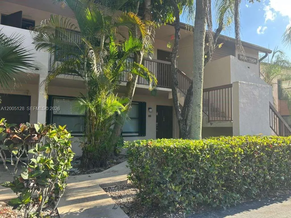 9926 Nob Hill Ct # 9926, Sunrise, FL 33351 photo 2