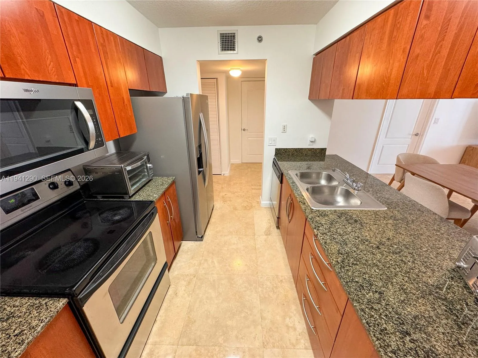 1200 Brickell Bay Dr # 1708, Miami, FL 33131 photo 6