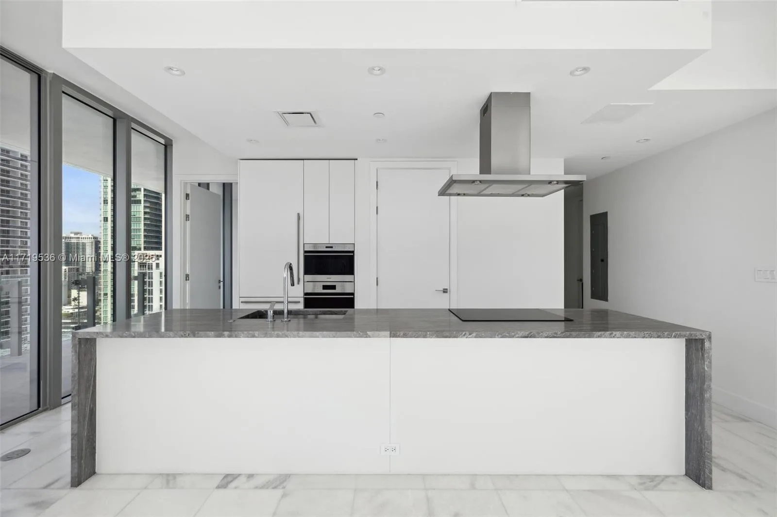 700 NE 26th Terr # 1905, Miami, FL 33137 photo 4