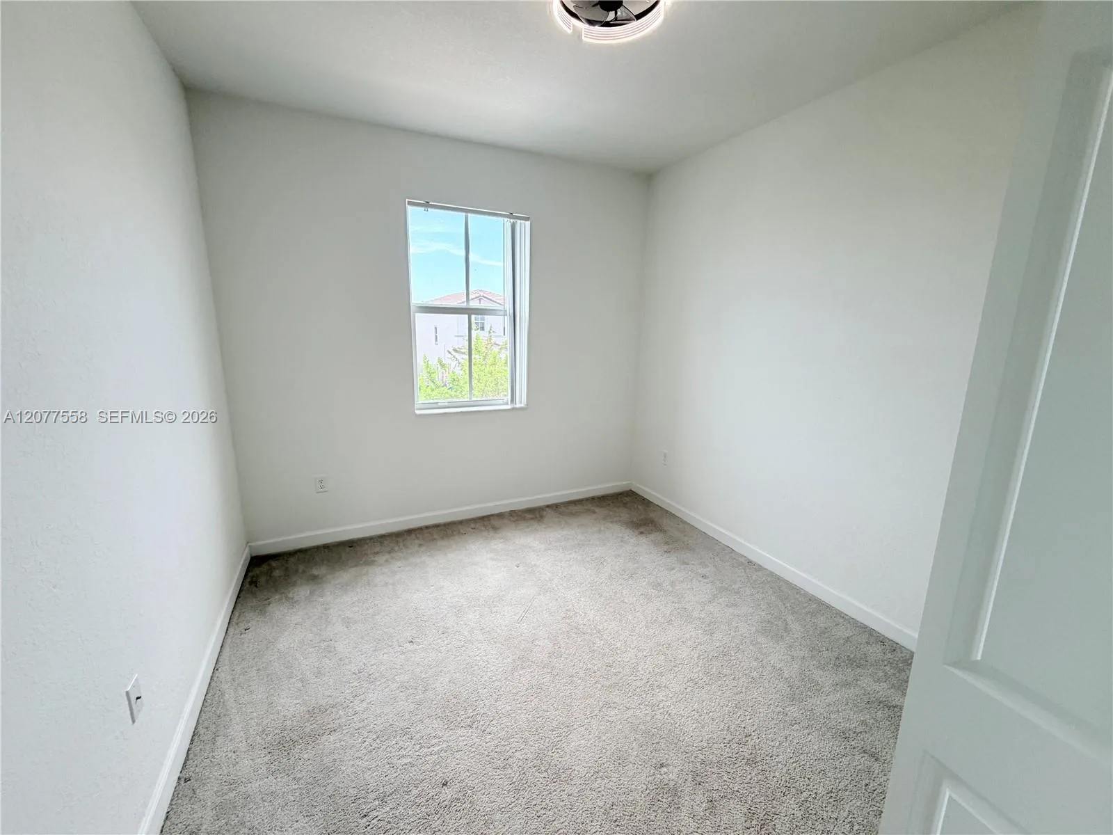 2405 NW 131st Cir, Miami, FL 33167 photo 12