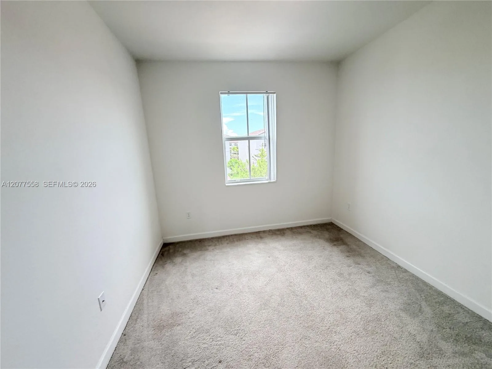 2405 NW 131st Cir, Miami, FL 33167 photo 13