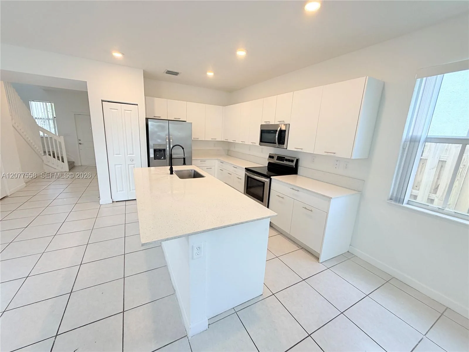 2405 NW 131st Cir, Miami, FL 33167 photo 7
