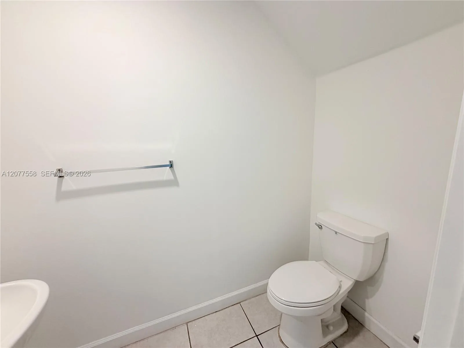 2405 NW 131st Cir, Miami, FL 33167 photo 9