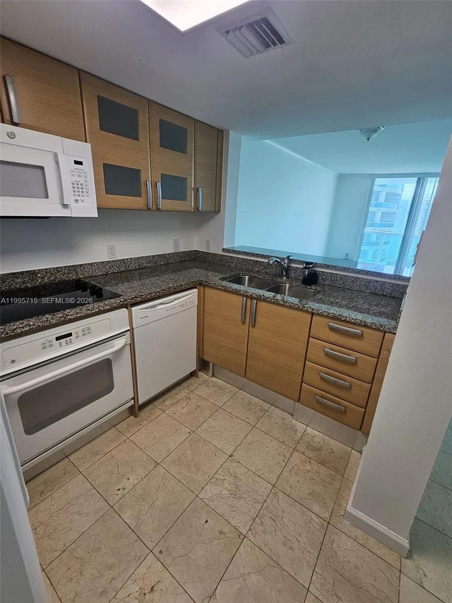 2101 Brickell Ave # 2111, Miami, FL 33129 photo 4