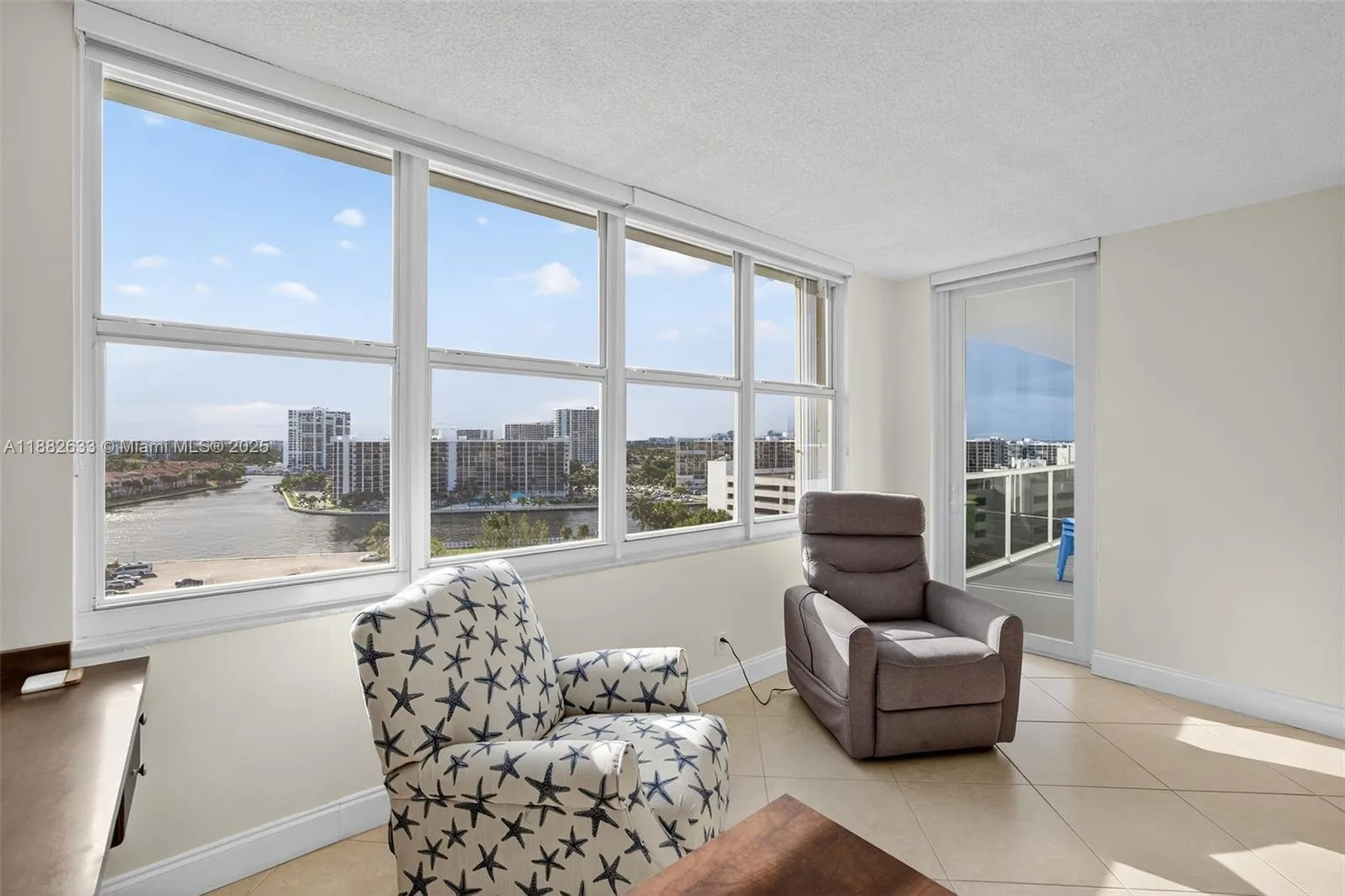 3725 S Ocean Dr # 1127, Hollywood, FL 33019