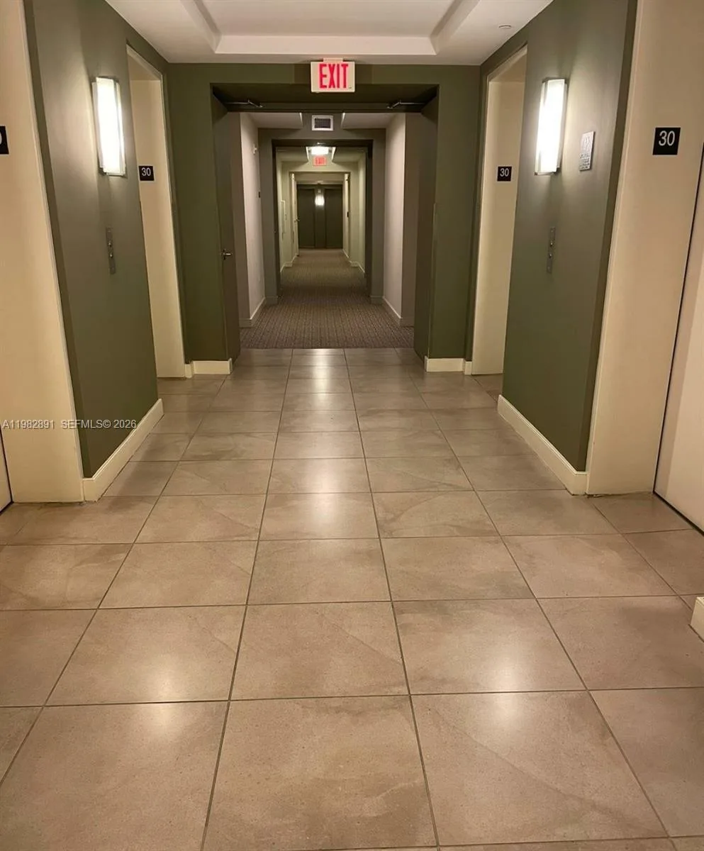 950 N Brickell Bay Dr # 3002, Miami, FL 33131 photo 4