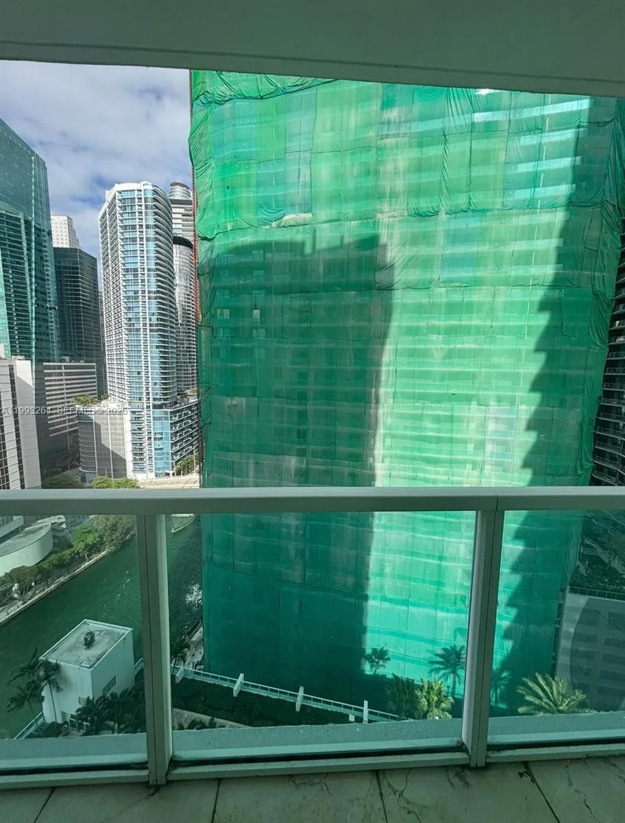 31 SE 5th St # 2708, Miami, FL 33131 photo 10
