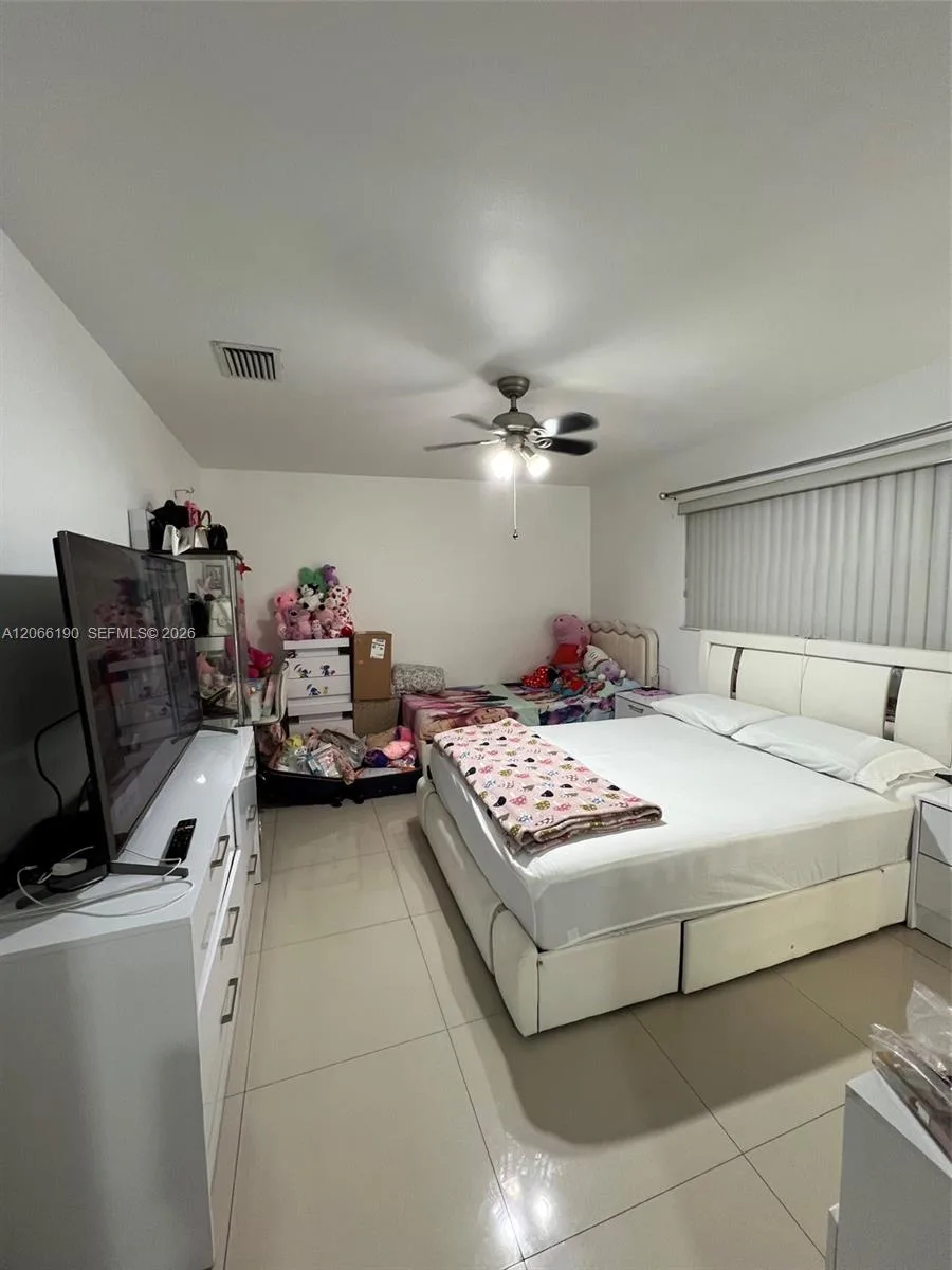 467B E 13th St # 467B, Hialeah, FL 33010 photo 5