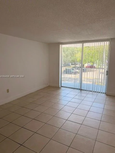 498 NW 165th St Rd # D-204, Miami, FL 33169 photo 5