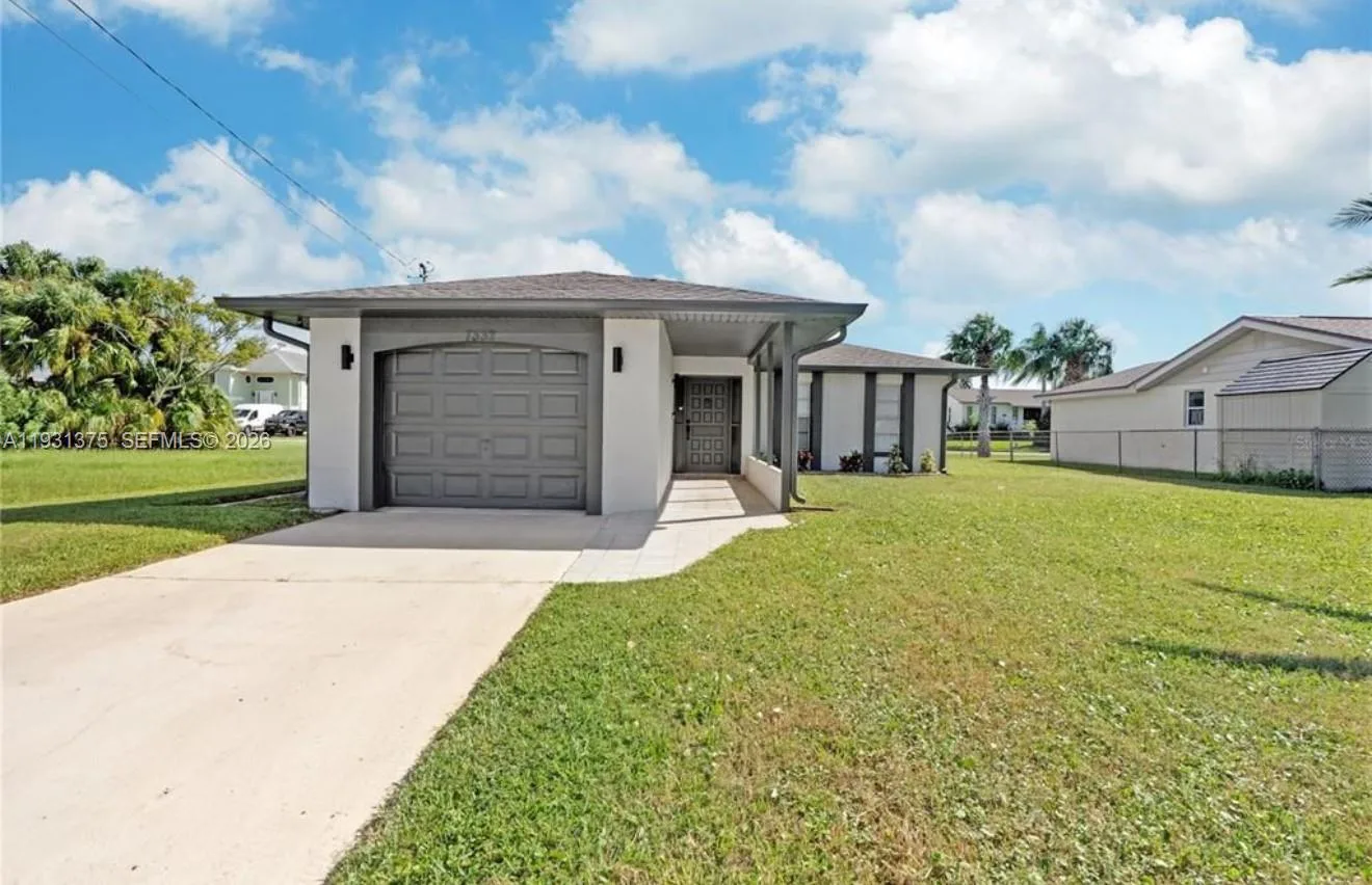 7332 Mako Dr, Other City - In The State Of Florida, FL 34667 photo 2