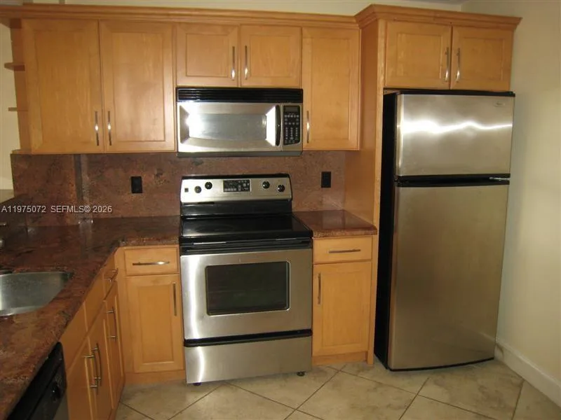 7722 Camino Real # E301, Miami, FL 33143
