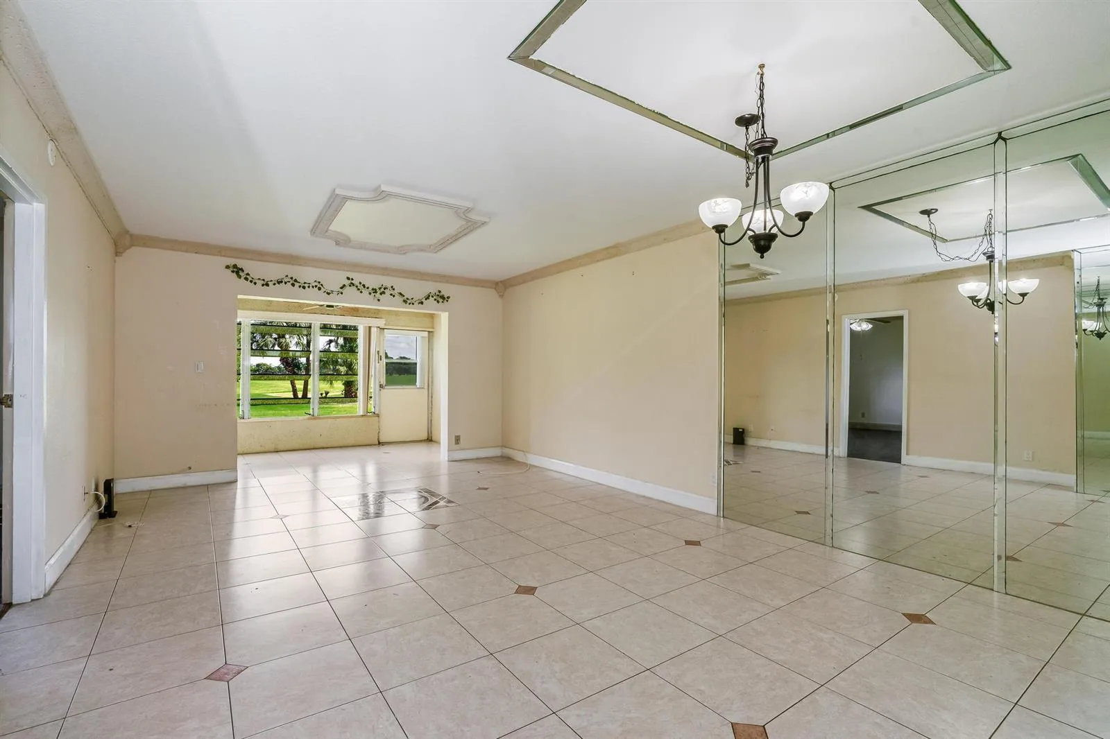 1010 COUNTRY CLUB Drive # 108, Margate, FL 33063 photo 2