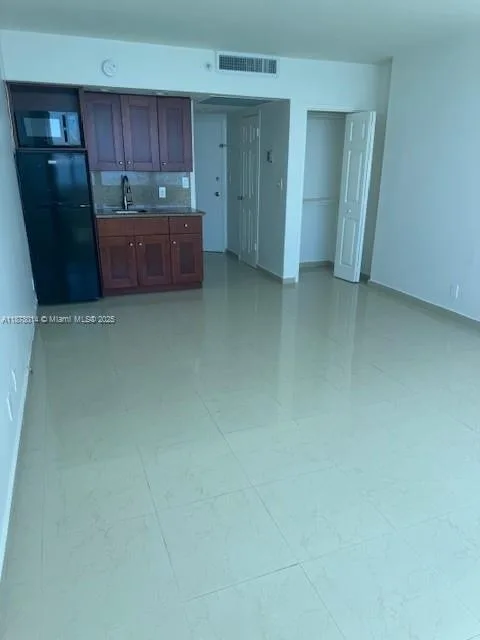 5445 Collins Ave # 1602, Miami Beach, FL 33140 photo 4