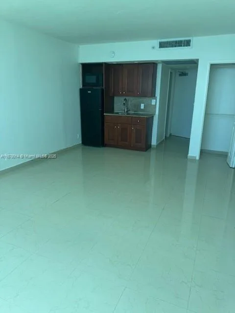 5445 Collins Ave # 1602, Miami Beach, FL 33140 photo 8