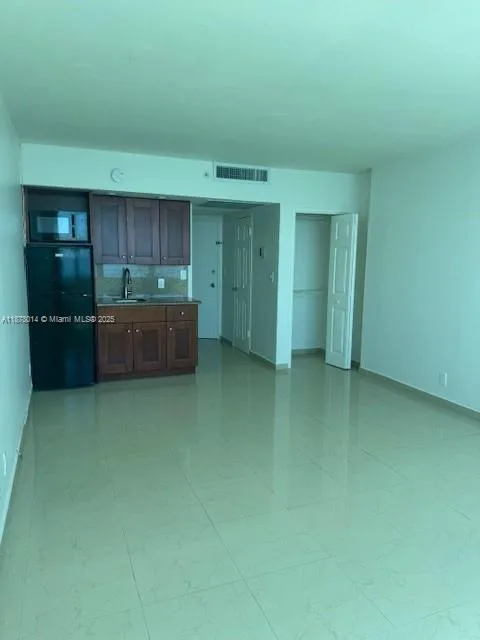 5445 Collins Ave # 1602, Miami Beach, FL 33140 photo 9