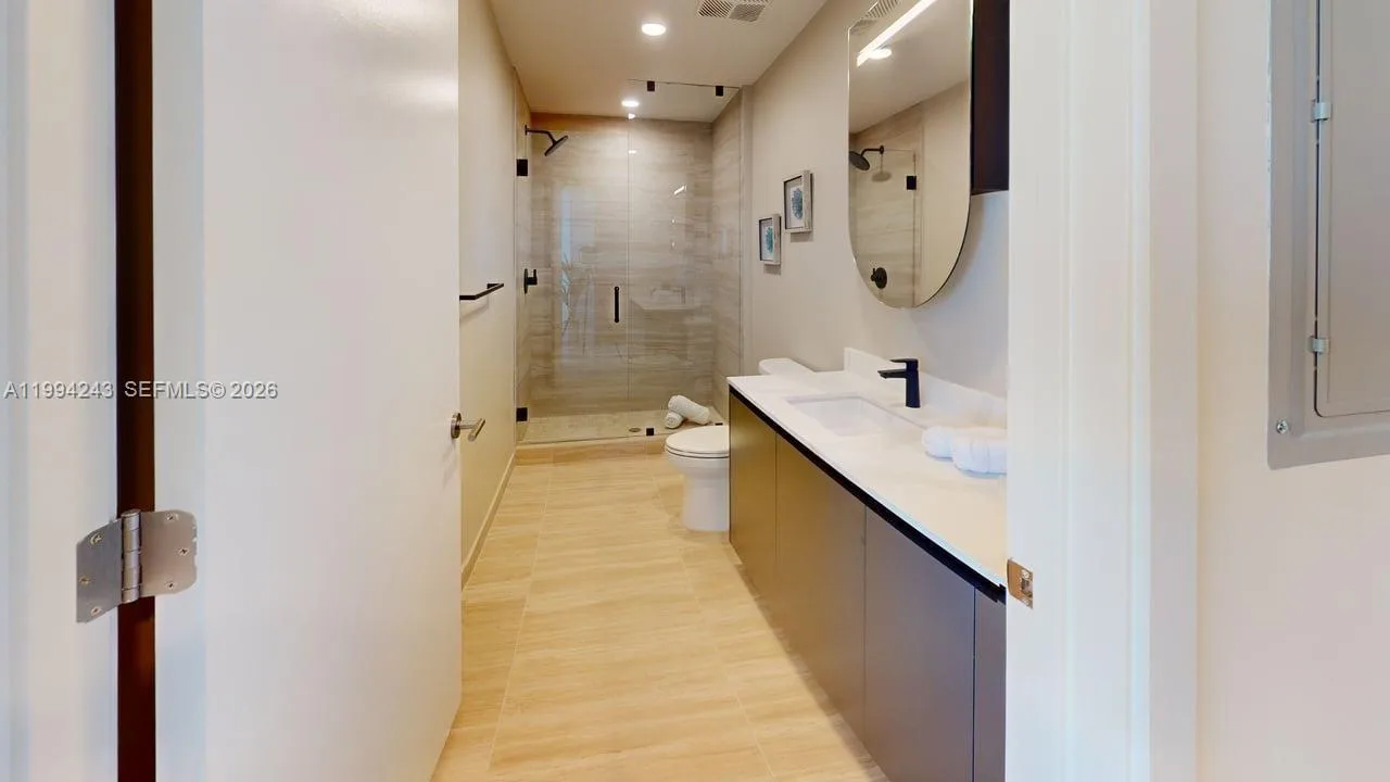 580 72nd St # 1708, Miami Beach, FL 33141 photo 11