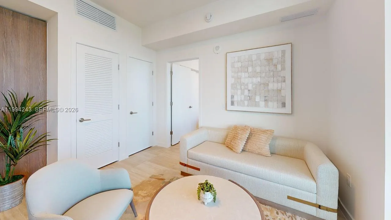 580 72nd St # 1708, Miami Beach, FL 33141 photo 9