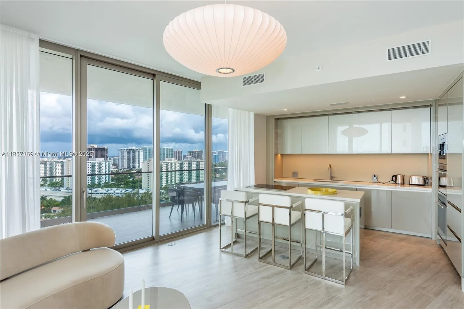 18975 Collins Ave # 1605, Sunny Isles Beach, FL 33160 photo 10