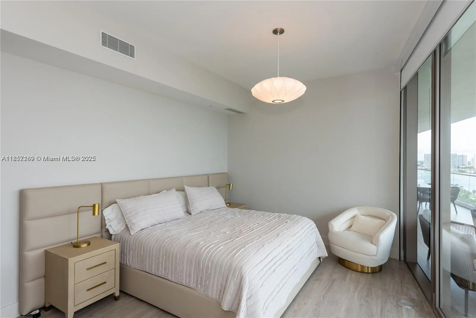 18975 Collins Ave # 1605, Sunny Isles Beach, FL 33160 photo 13