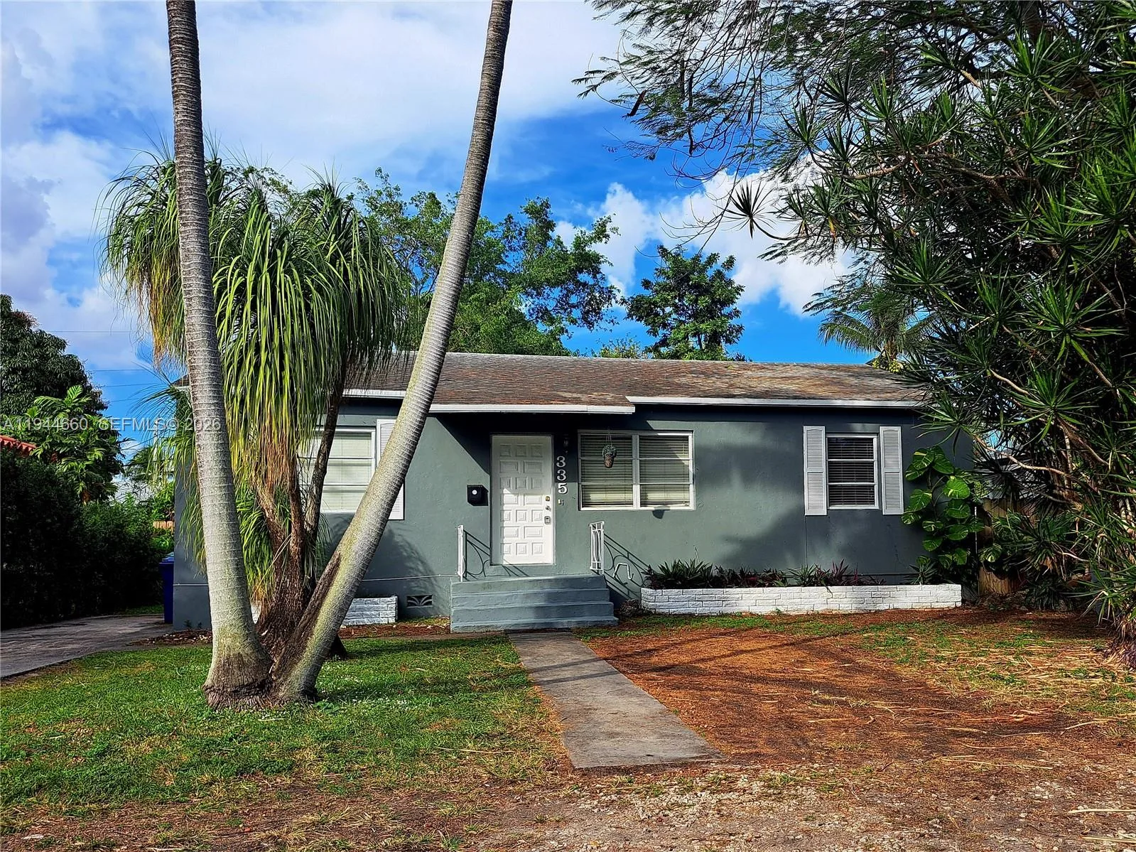 335 NW 102nd St, Miami, FL 33150 photo 2