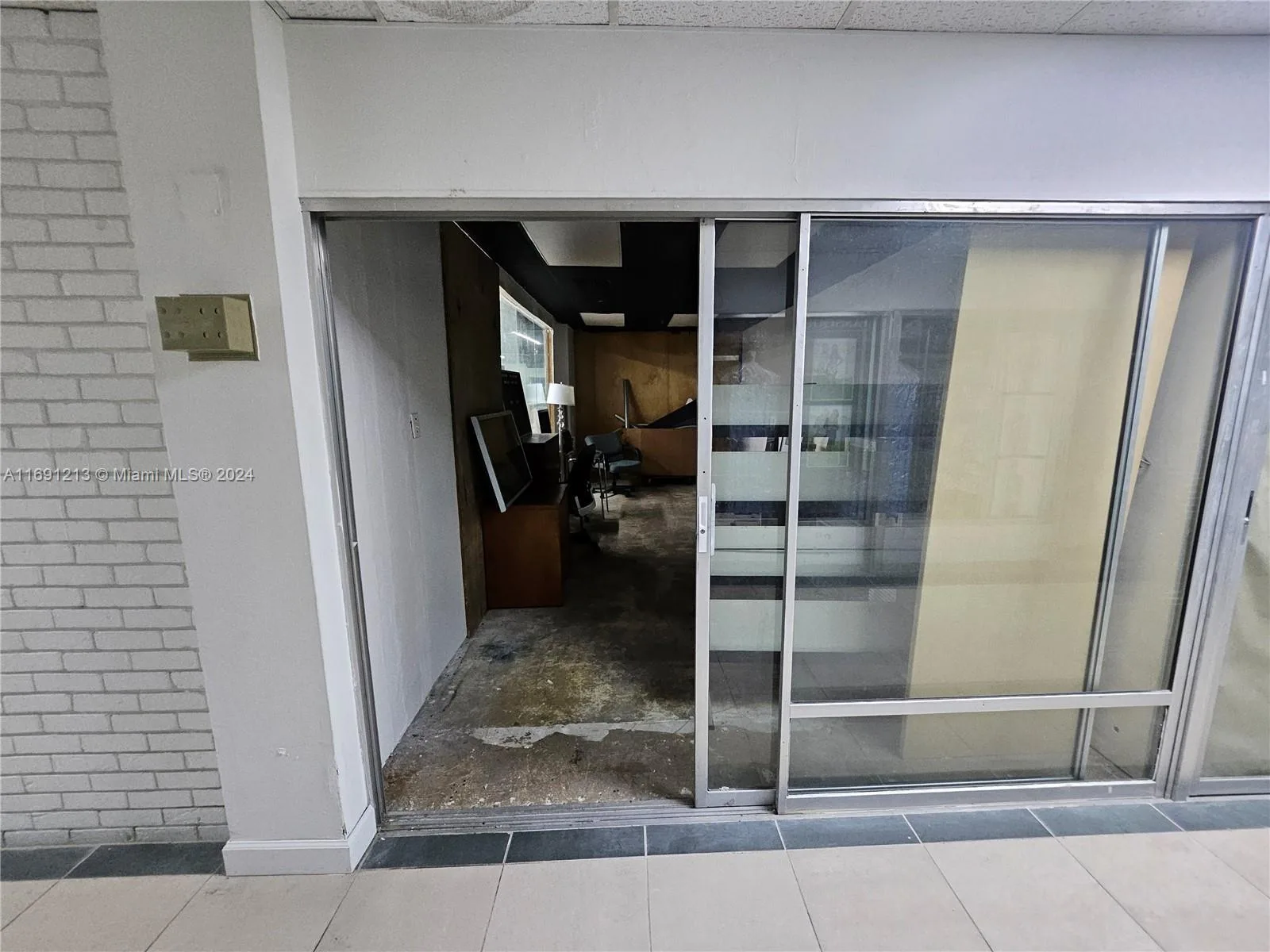 777 NW 72nd Ave # 2132, Miami, FL 33126 photo 4