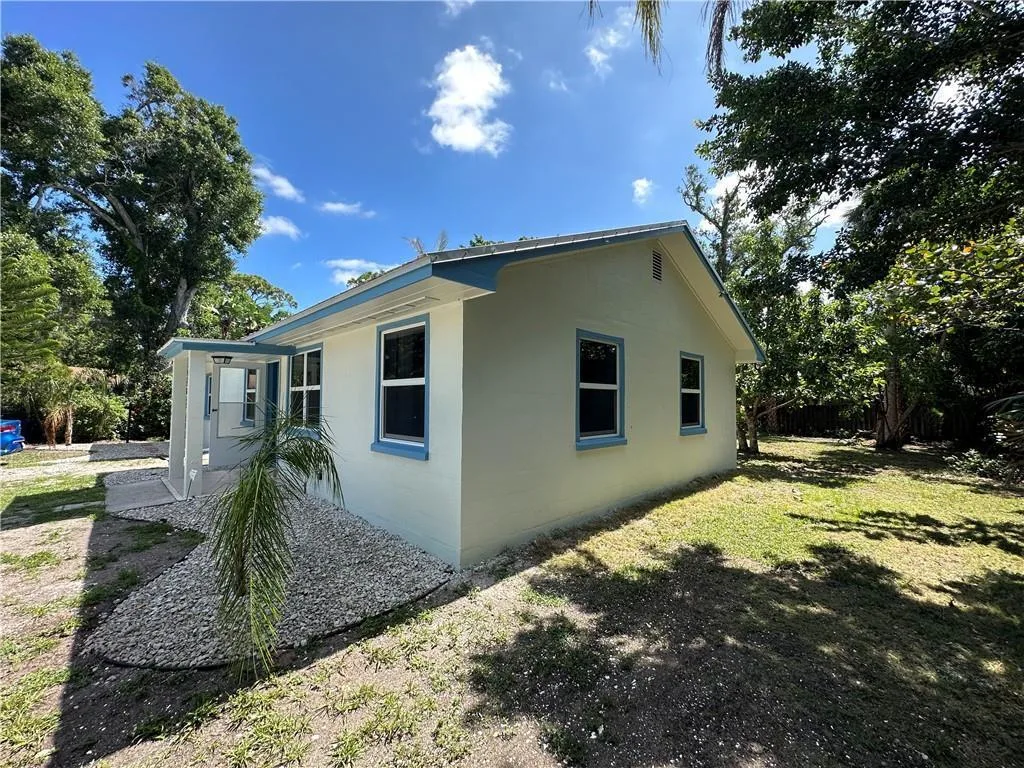 1644 26th Avenue, Vero Beach, FL 32960 photo 4
